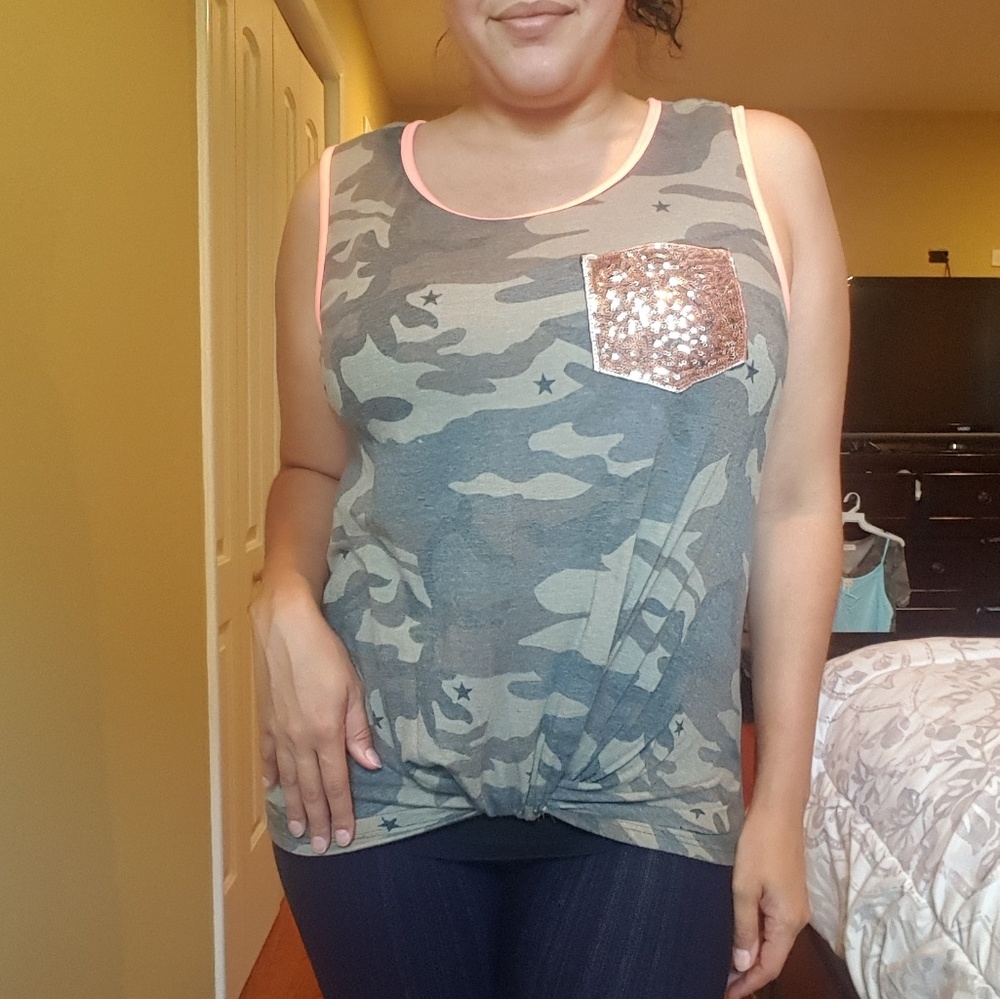 Last 1! Camo Sequin Pocket Coral Tank - Picture 5 of 5